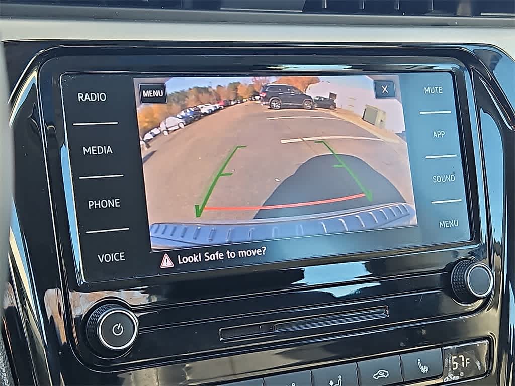 Thumbnail: 2022 Volkswagen Passat - 16