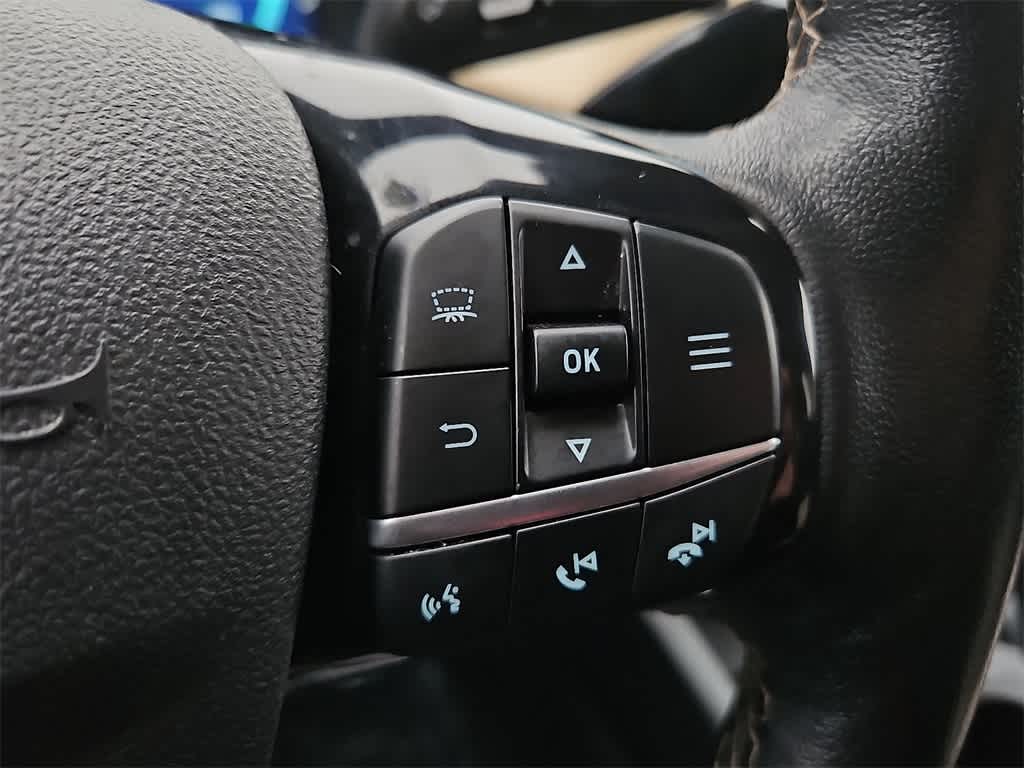 Thumbnail: 2021 Ford Escape - 21