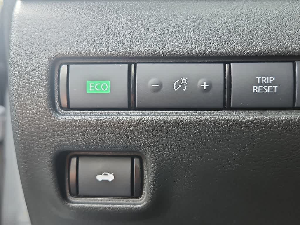 Thumbnail: 2020 Nissan Sentra - 23