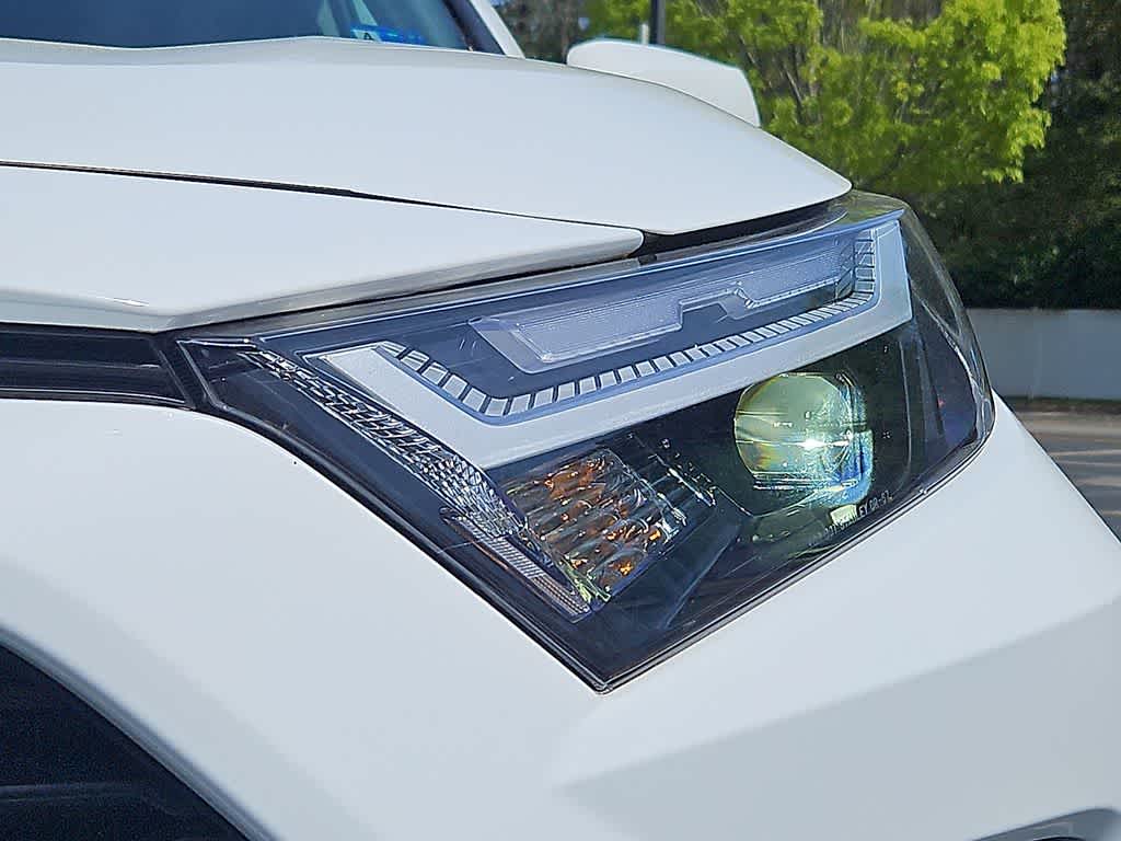 Thumbnail: 2024 Toyota RAV4 - 9