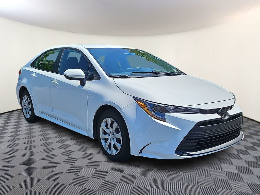 Thumbnail: 2024 Toyota Corolla - 3