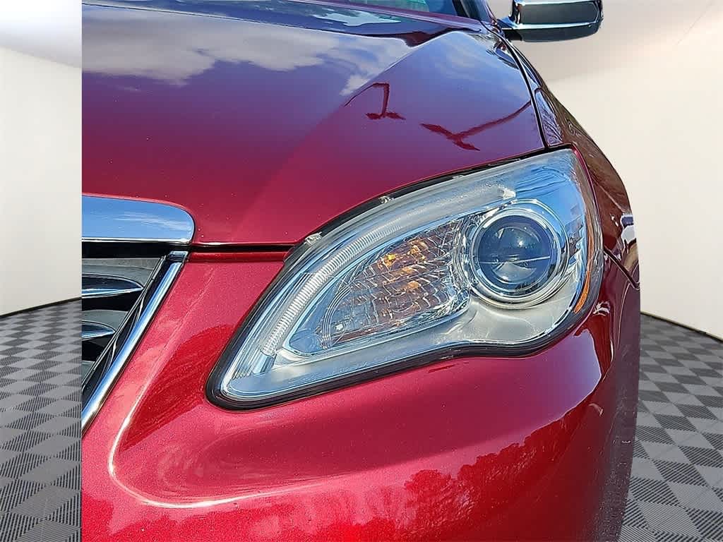 Thumbnail: 2011 Chrysler 200 - 8