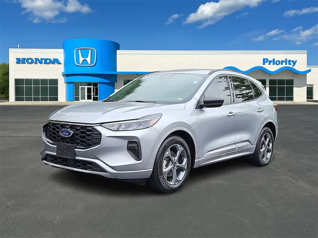 Thumbnail: 2023 Ford Escape - 1