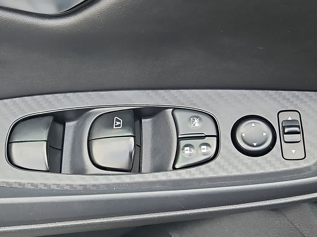 Thumbnail: 2020 Nissan Sentra - 24