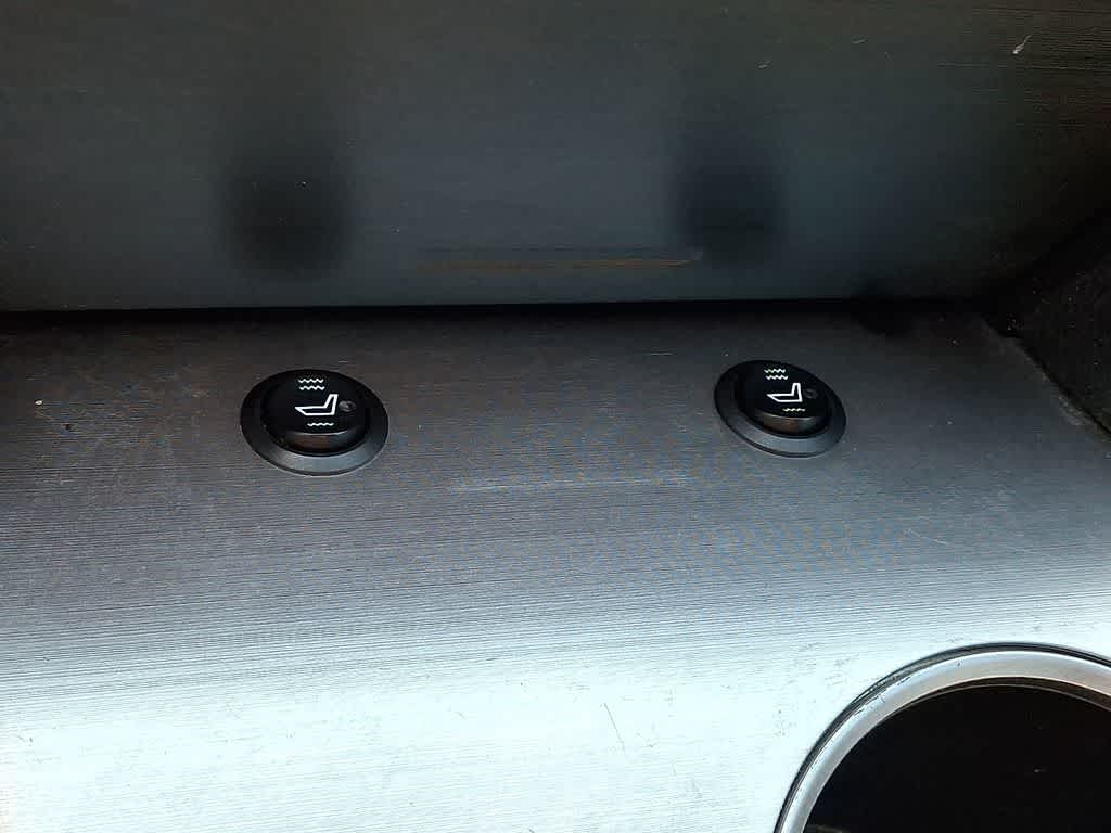 Thumbnail: 2014 Toyota Camry - 21