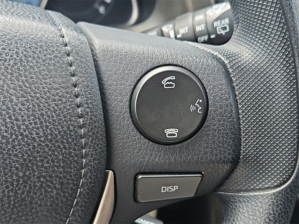 Thumbnail: 2015 Toyota RAV4 - 22