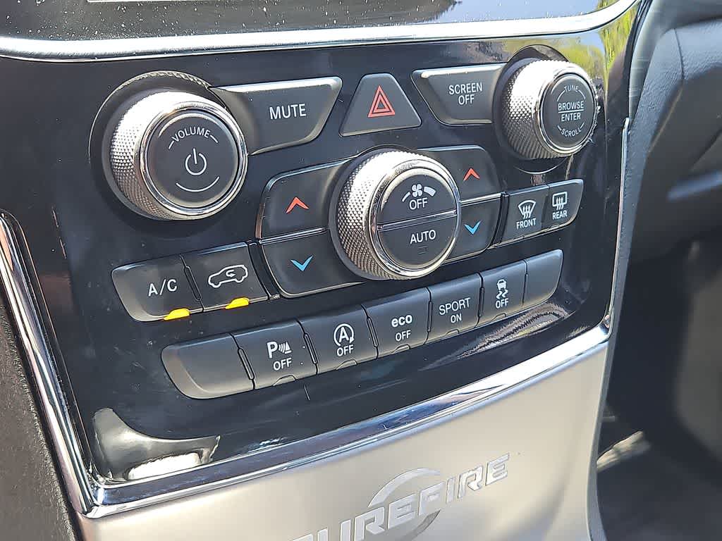 Thumbnail: 2019 Jeep Grand Cherokee - 12