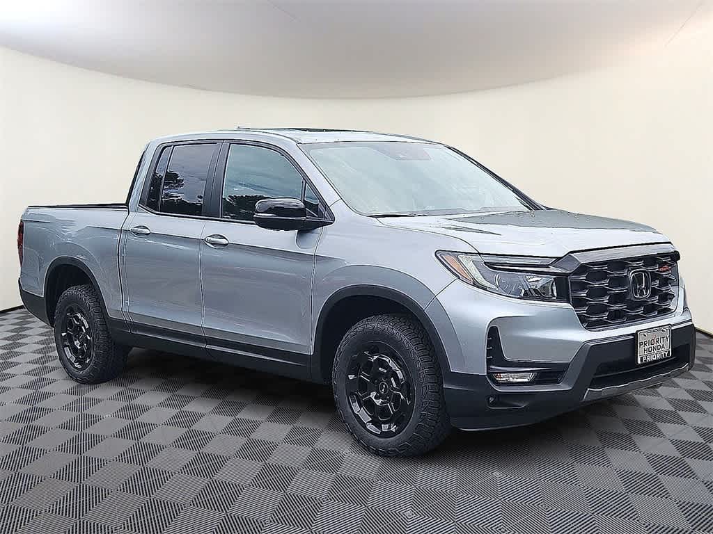 Thumbnail: 2025 Honda Ridgeline - 2
