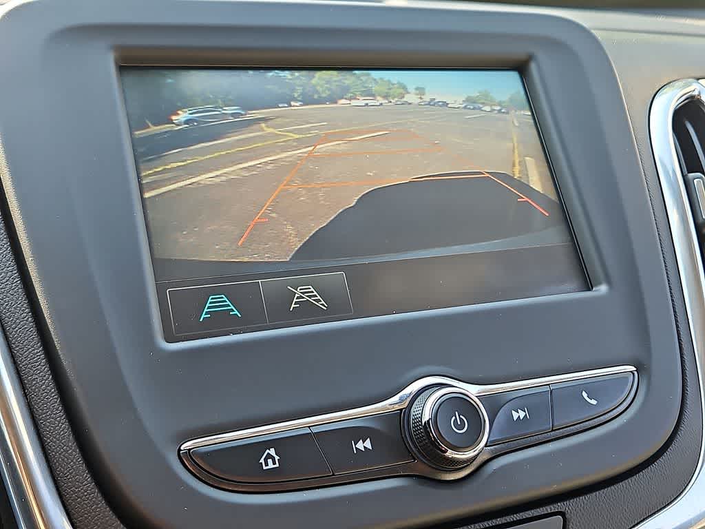 Thumbnail: 2018 Chevrolet Equinox - 18