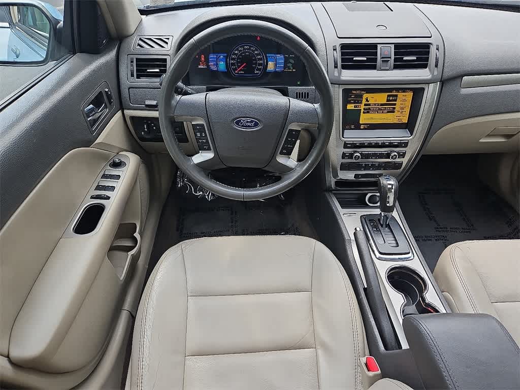 Thumbnail: 2010 Ford Fusion - 11
