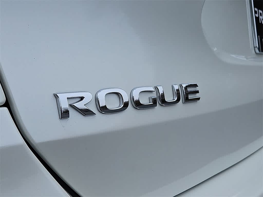 Thumbnail: 2020 Nissan Rogue - 30