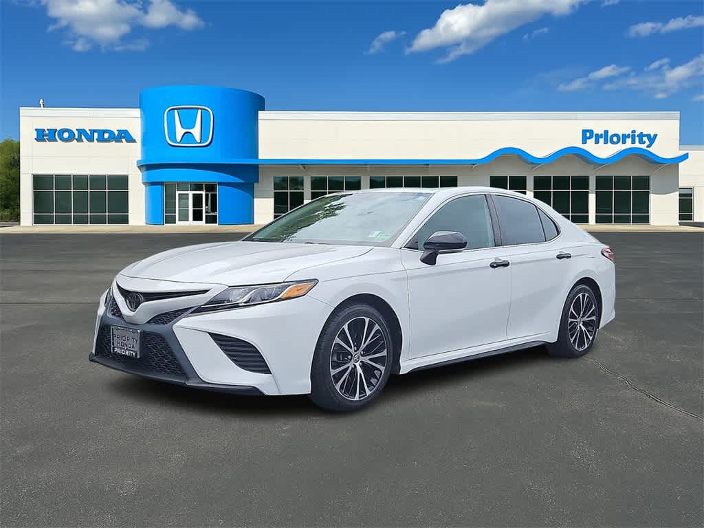 Thumbnail: 2020 Toyota Camry - 1