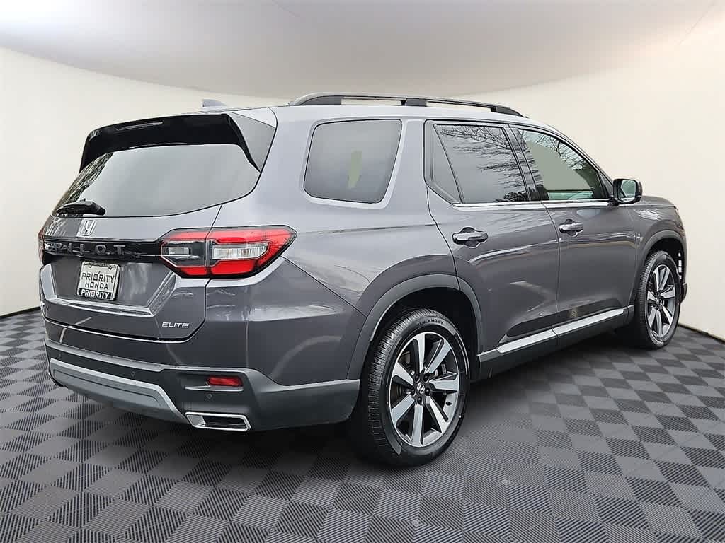 Thumbnail: 2023 Honda Pilot - 4