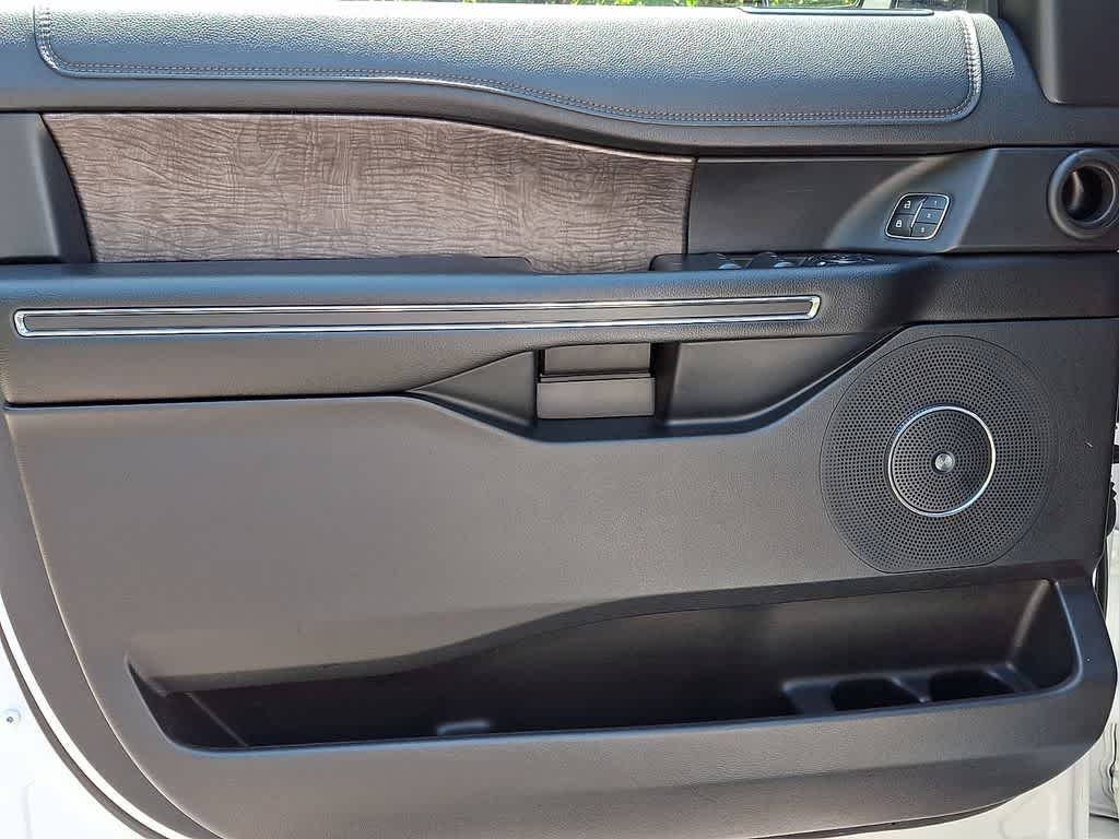 Thumbnail: 2021 Ford Expedition - 12
