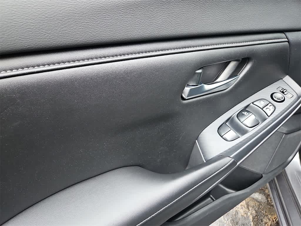 Thumbnail: 2020 Nissan Sentra - 11