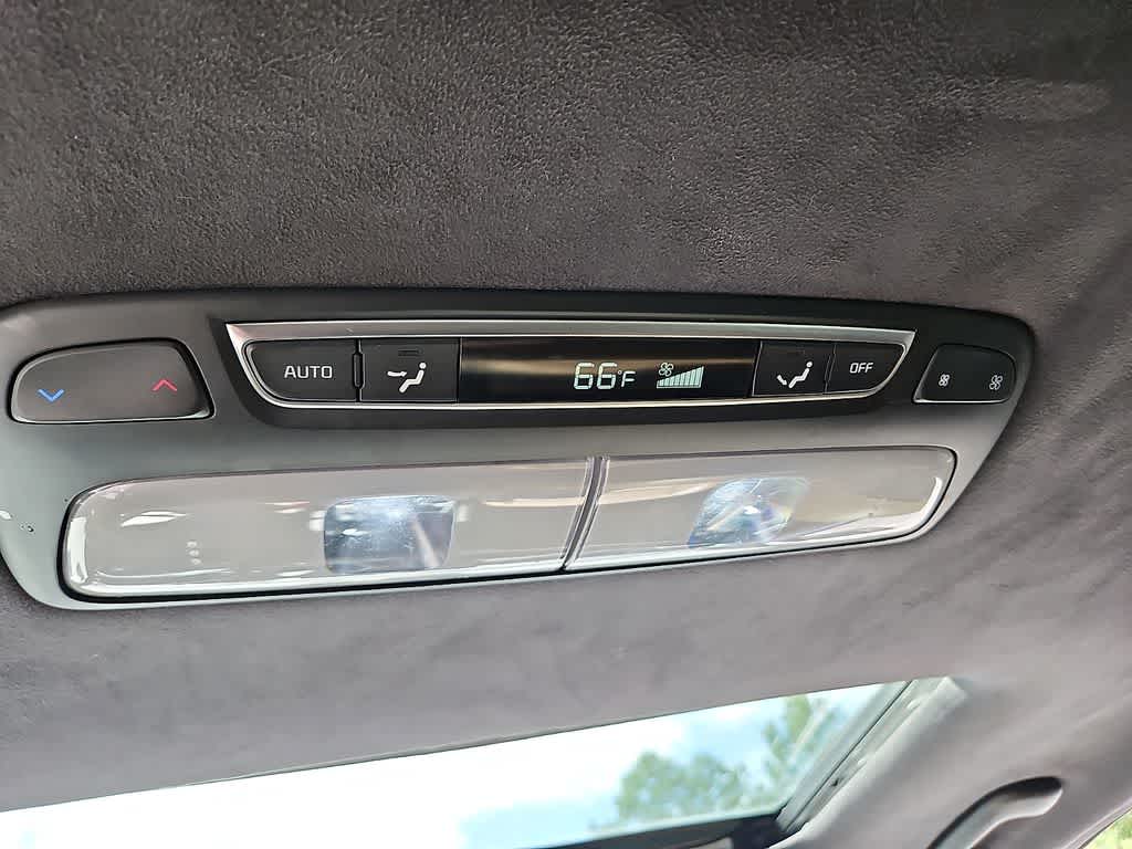 Thumbnail: 2020 Kia Telluride - 13