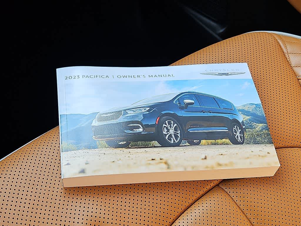 Thumbnail: 2023 Chrysler Pacifica - 24