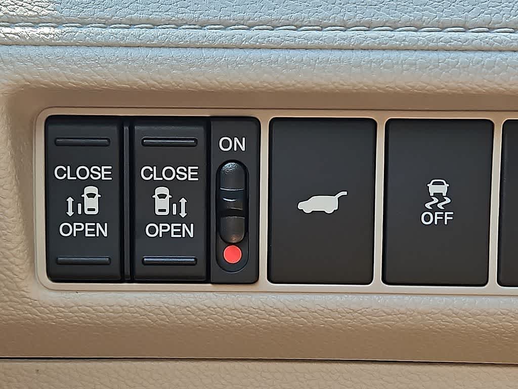 Thumbnail: 2026 Honda Odyssey - 18