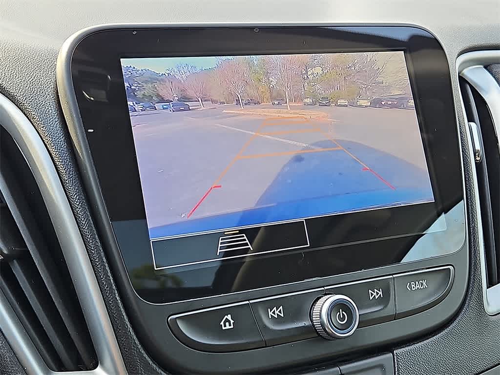 Thumbnail: 2023 Chevrolet Malibu - 16