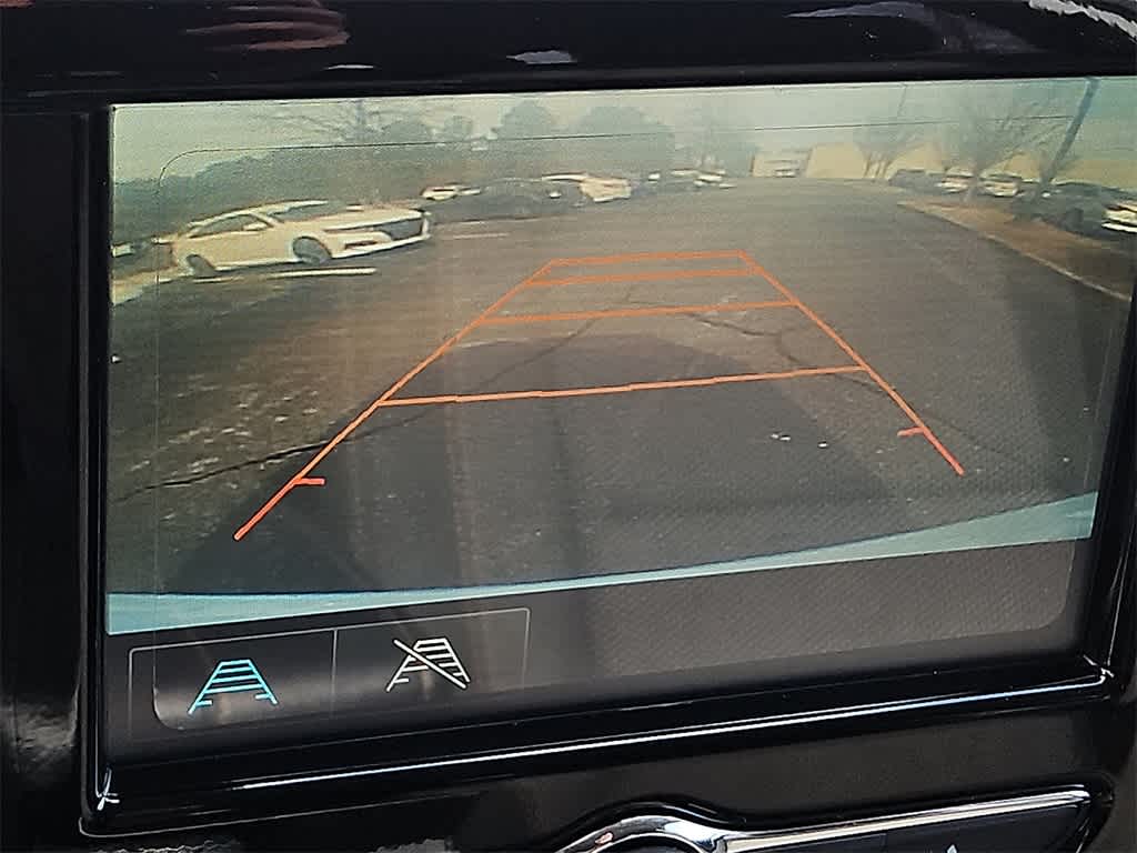 Thumbnail: 2018 Chevrolet Traverse - 16