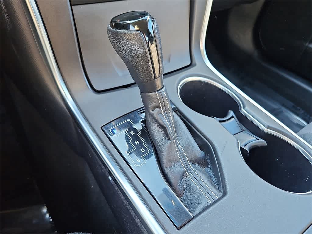 Thumbnail: 2016 Toyota Camry - 11