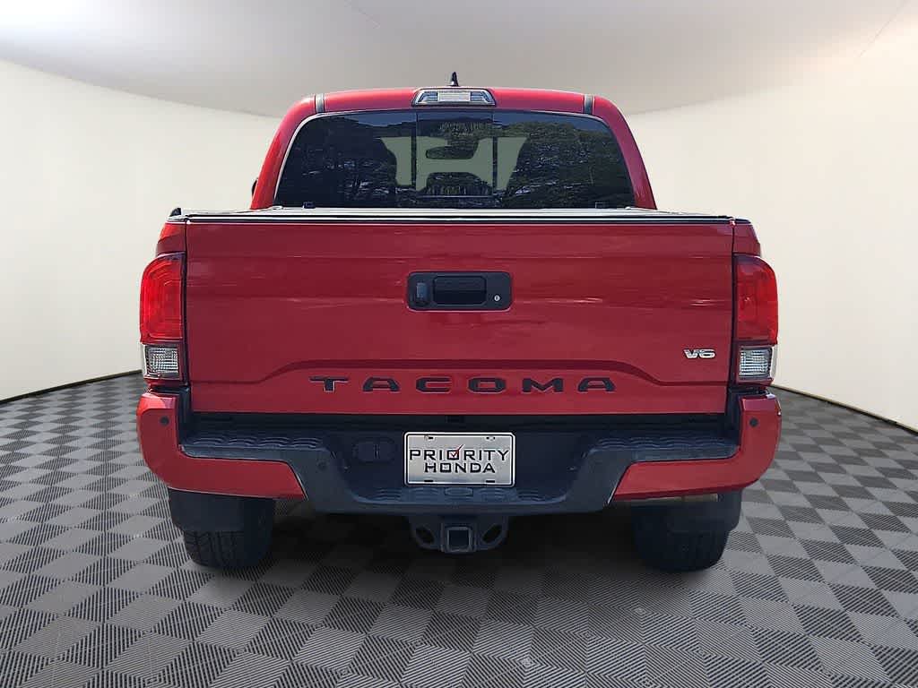 Thumbnail: 2018 Toyota Tacoma - 5