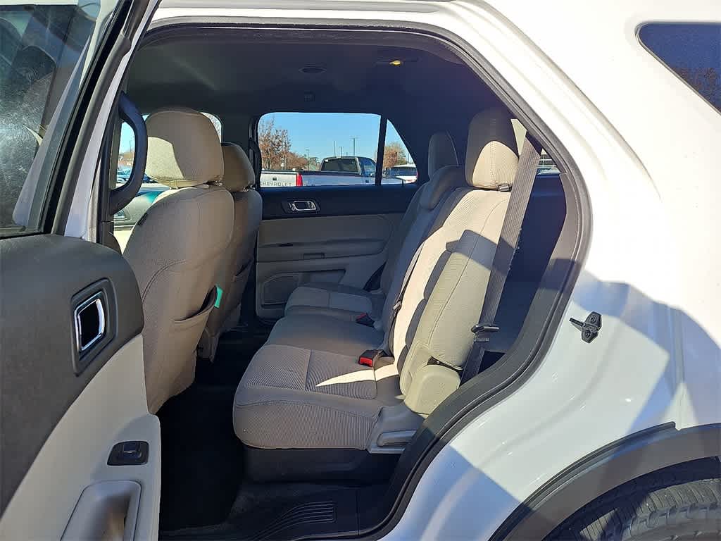 Thumbnail: 2014 Ford Explorer - 10