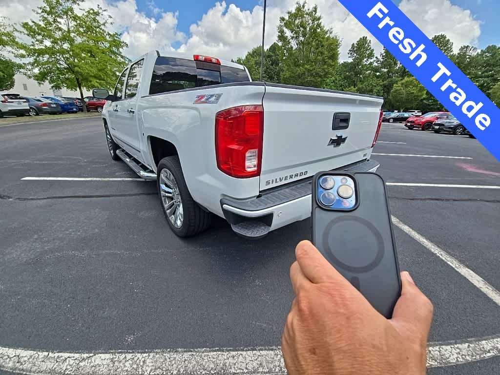 Thumbnail: 2017 Chevrolet Silverado 1500 - 4