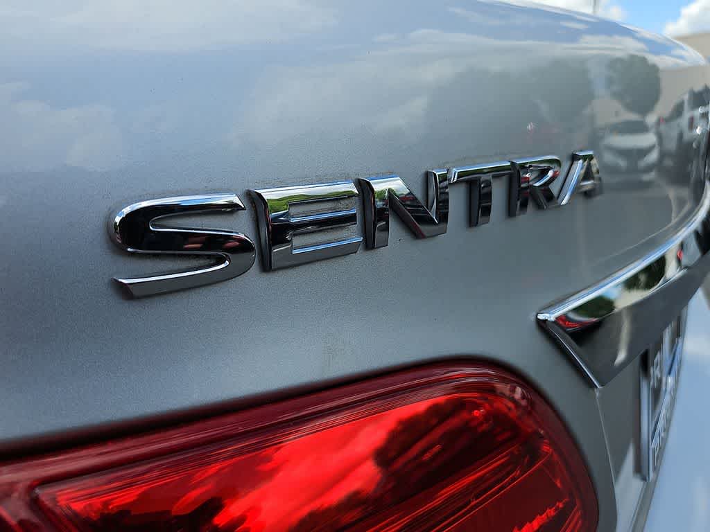 Thumbnail: 2016 Nissan Sentra - 25