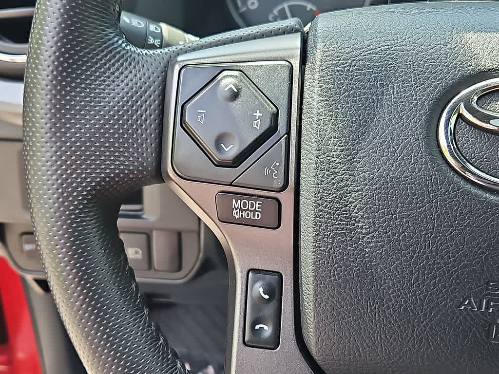 Thumbnail: 2018 Toyota Tacoma - 21