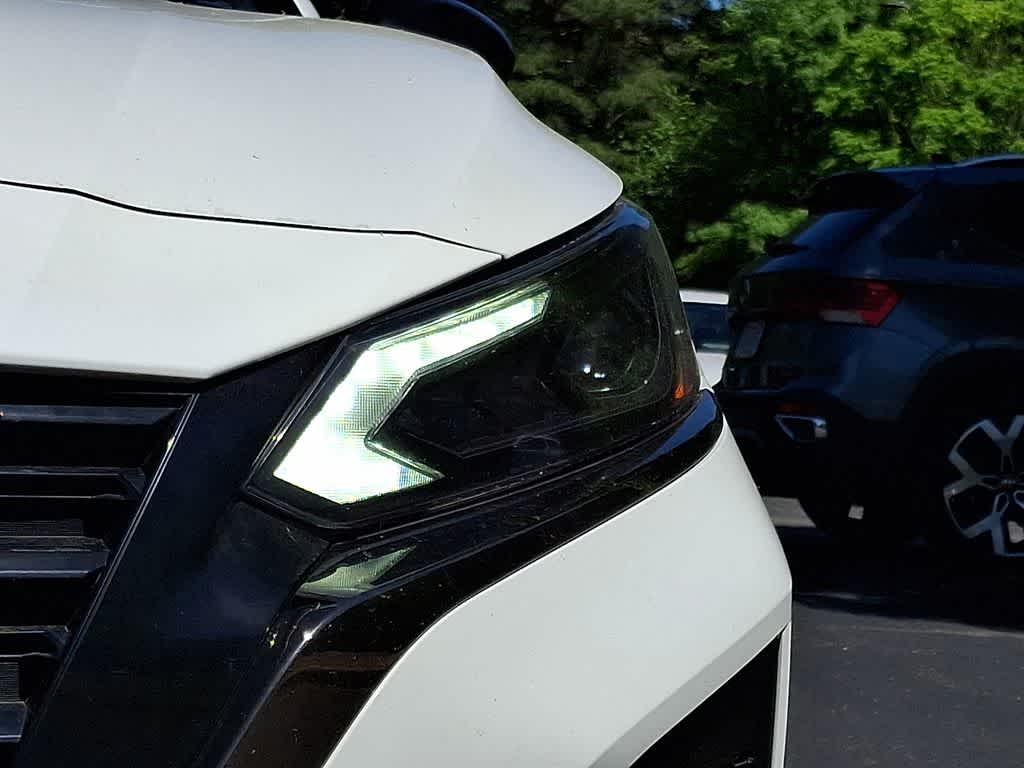 Thumbnail: 2023 Nissan Altima - 9