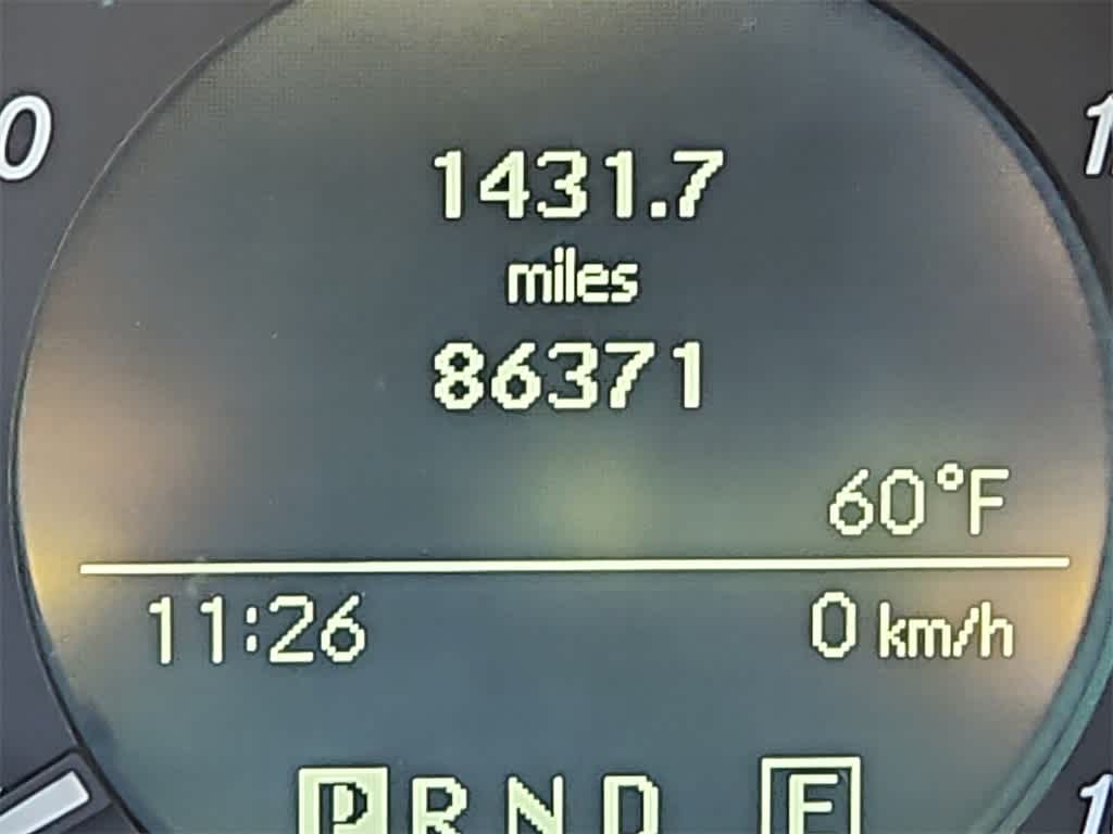 Thumbnail: 2011 Mercedes-Benz GLK - 17