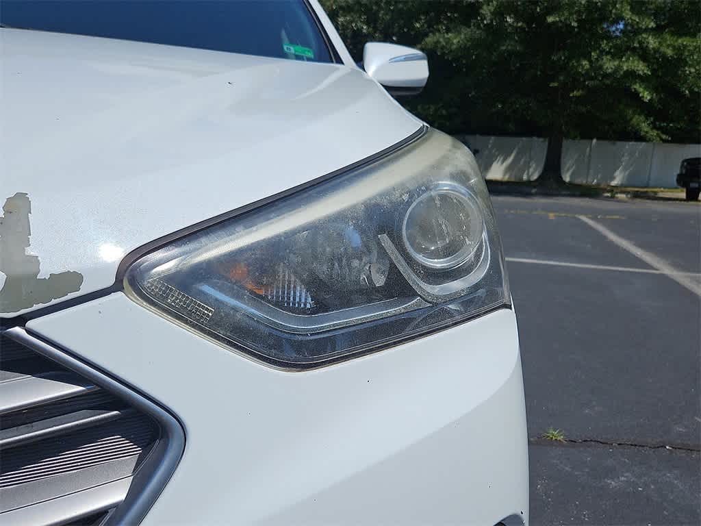 Thumbnail: 2017 Hyundai Santa Fe - 9