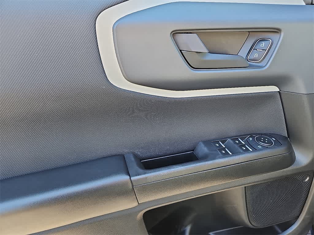 Thumbnail: 2021 Ford Bronco Sport - 11