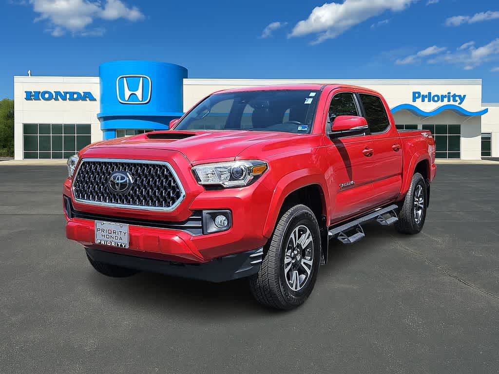 Thumbnail: 2018 Toyota Tacoma - 1