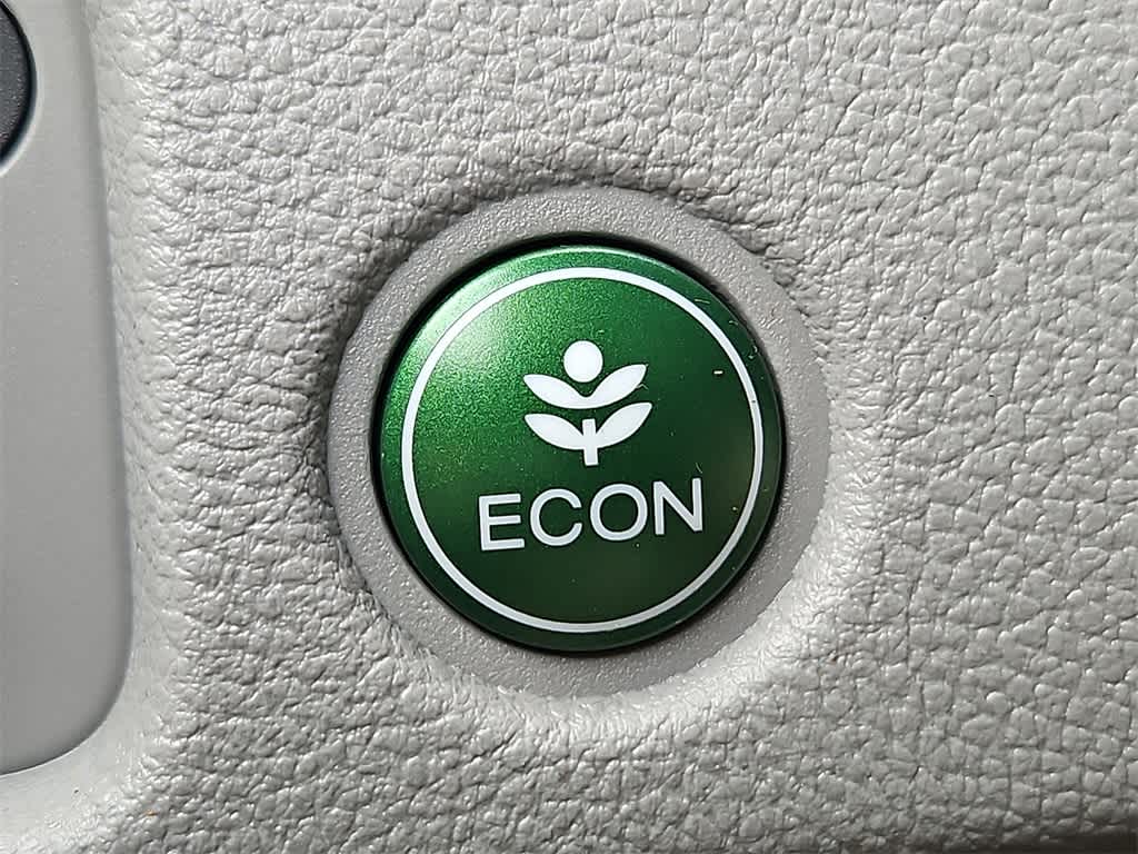 Thumbnail: 2017 Honda Pilot - 25