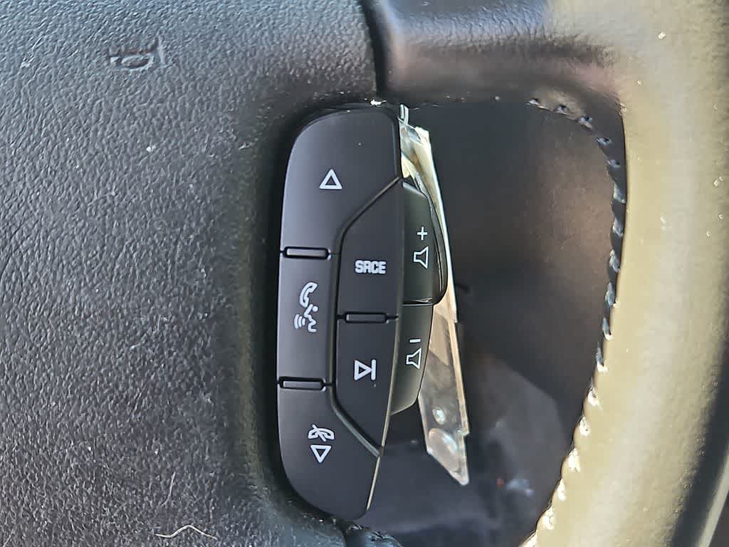 Thumbnail: 2011 Chevrolet Impala - 19