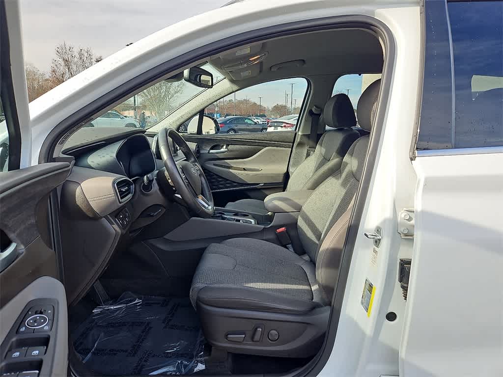 Thumbnail: 2019 Hyundai Santa Fe - 13