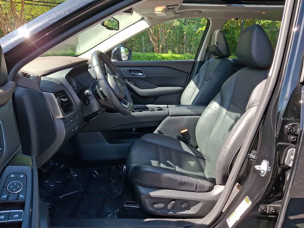 Thumbnail: 2021 Nissan Rogue - 13