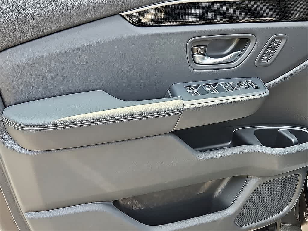 Thumbnail: 2025 Honda Pilot - 9