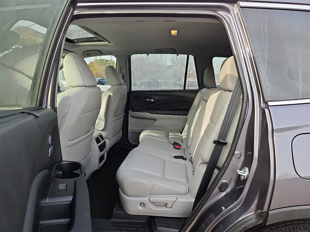 Thumbnail: 2021 Honda Pilot - 10