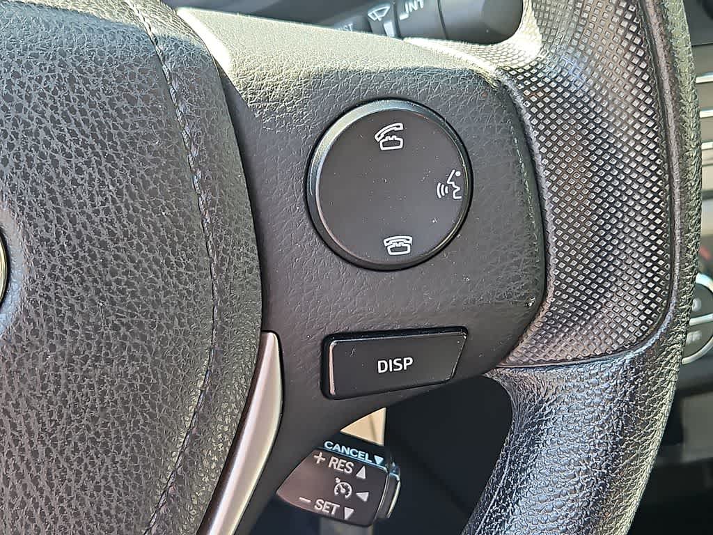 Thumbnail: 2015 Toyota Corolla - 21