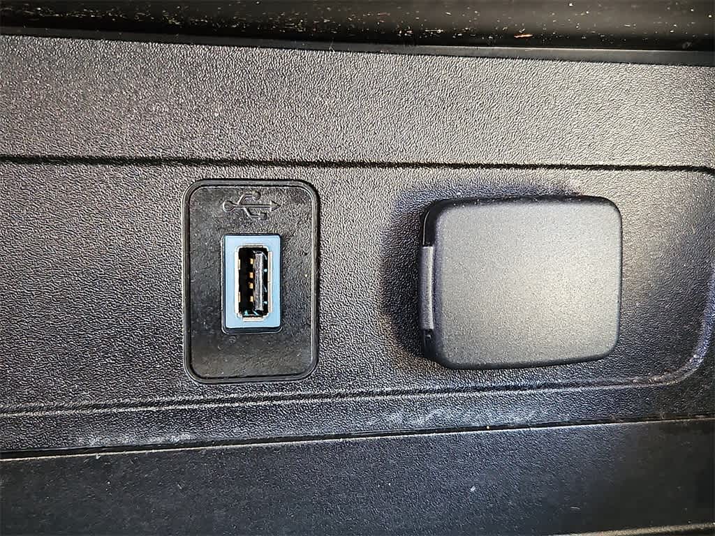 Thumbnail: 2017 Ford Escape - 25