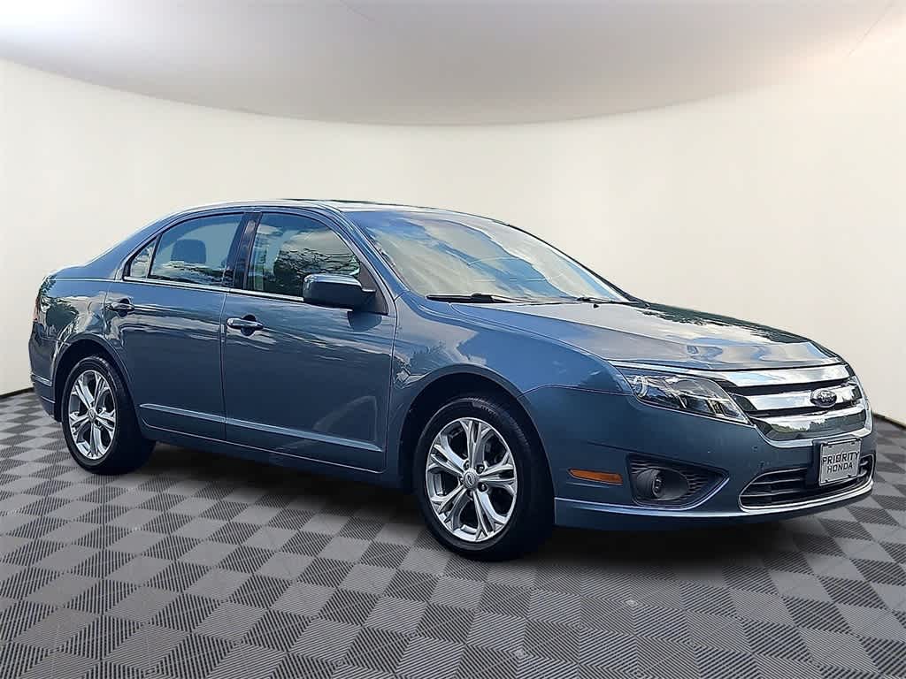 Thumbnail: 2012 Ford Fusion - 3
