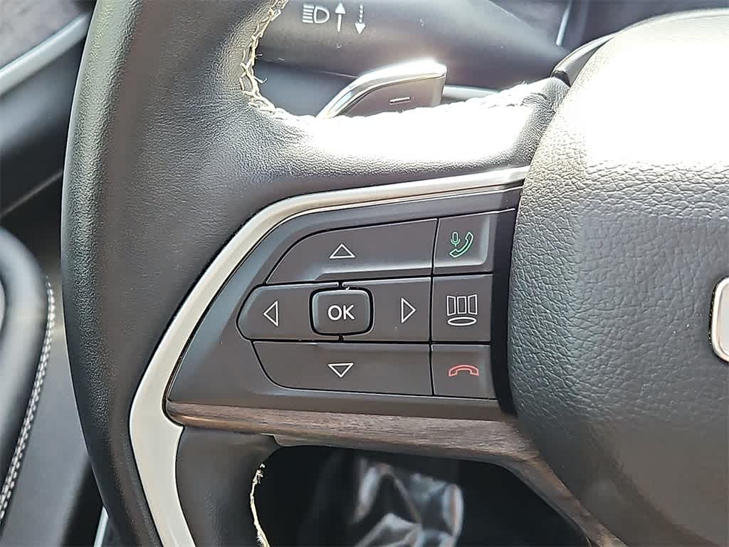 Thumbnail: 2022 Jeep Grand Cherokee - 22