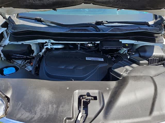 Thumbnail: 2017 Honda Pilot - 29