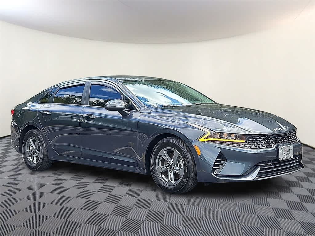 Thumbnail: 2023 Kia K5 - 3