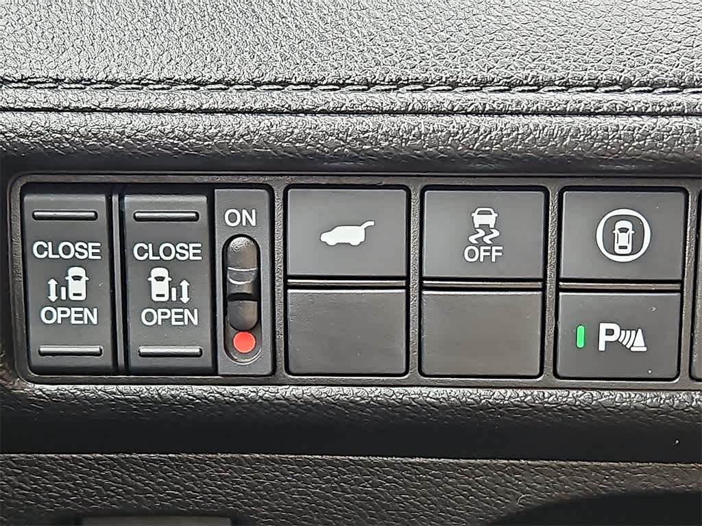 Thumbnail: 2023 Honda Odyssey - 22