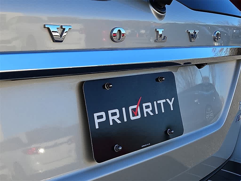 Thumbnail: 2017 Volvo XC60 - 25