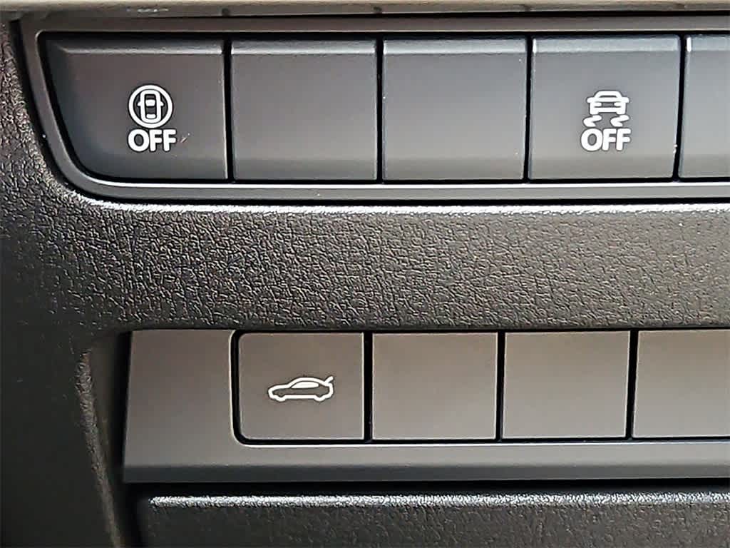 Thumbnail: 2021 Mazda Mazda3 - 25